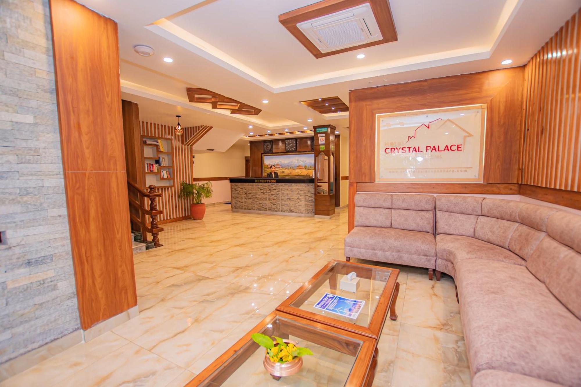 Hotel Crystal Palace Pokhara Extérieur photo